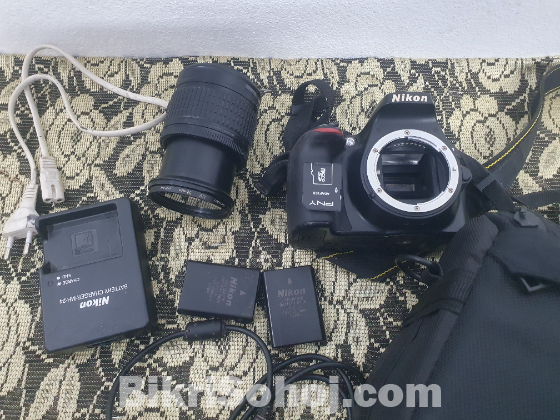Nikoon 3300 D